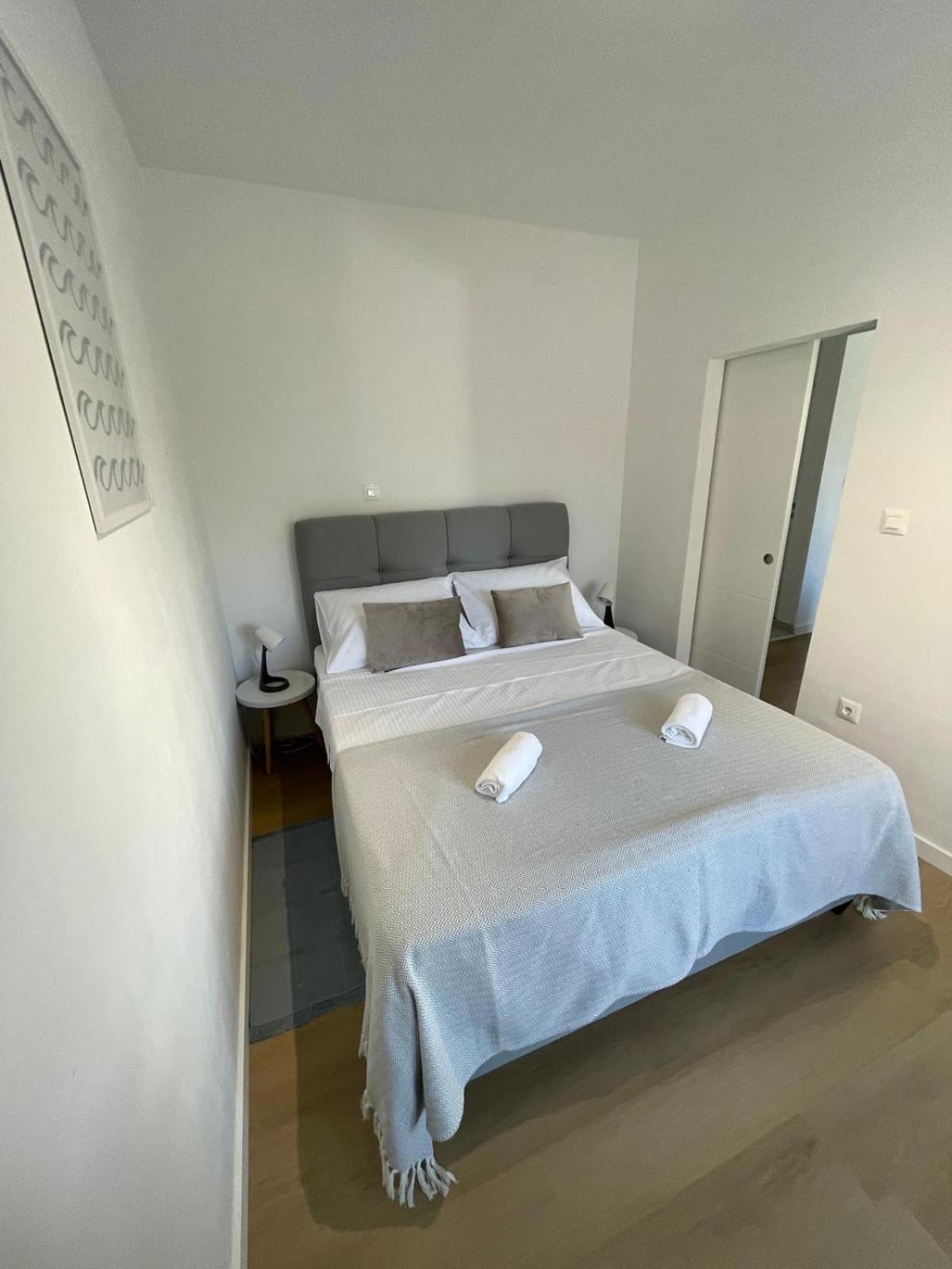 Apartments Ula Vodice Esterno foto
